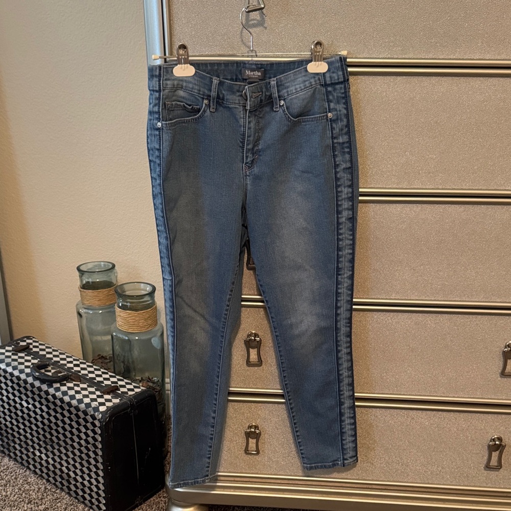 Martha Stewart Women's Skinny Jeans in Classic Blue